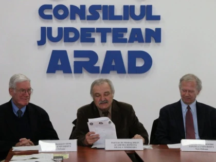 Doi profesori universitari americani despre contextul politic al Marii Uniri, la CJ Arad