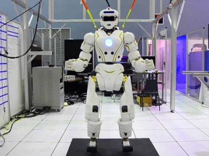 DOI ROBOTI VOR FI TESTATI LA UNIVERSITATI PRESTIGIOASE DIN AMERICA