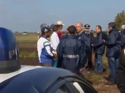 Doi români, arestați într-un nou caz de sclavie din Italia