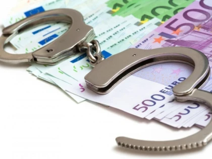 DOI ROMÂNI, ÎNTR-O REŢEA GLOBALĂ DE CORUPŢIE
