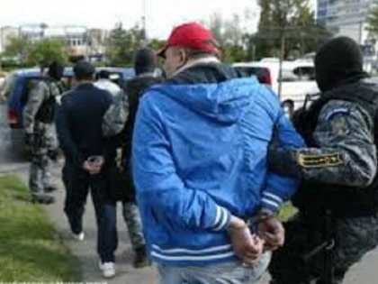 Doi români, urmăriţi general, depistaţi la frontiera arădeană