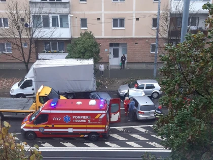 Doi șoferi, ambii de 44 de ani, s-au accidentat pe Voinicilor, unul dintre ei fiind mort de beat