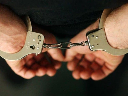 DOI TINERI AU FOST RETINUTI DUPA CE AU FURAT DINTR-O LOCUINTA OBIECTE IN VALOARE DE 22.000 DE LEI
