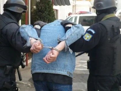 Doi urmăriți general au fost prinși la Nădlac