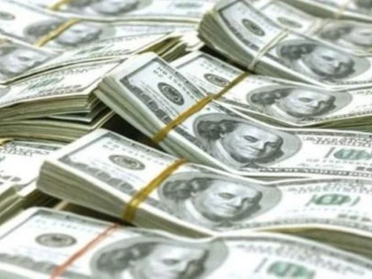 DOLARUL S-A APRECIAT LA UN NIVEL RECORD FATA DE LEU, DE 4,0041 UNITATI