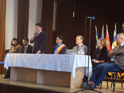 Donație de cărți pentru copiii din Pecica