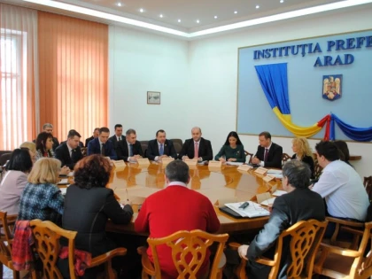 DOREL CAPRAR A ADUS COMISIA DE AFACERI EUROPENE A CAMEREI DEPUTATILOR LA ARAD!