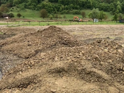 Dosar penal pentru activități miniere ilegale la Lipova