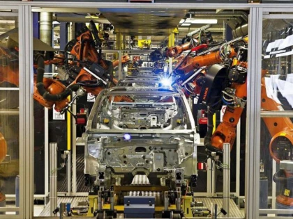 Două automobile fabricate în România, în top 10 cele mai vândute mașini din Europa