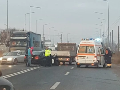 Două femei rănite în urma unui accident produs în Arad