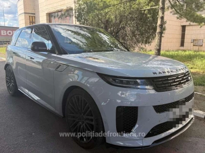 Două mașini de 200.000 de euro, oprite la Nădlac. Polițiștii au descoperit documente false