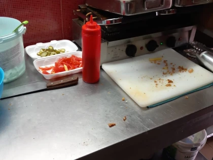 Două restaurante au fost închise temporar de Protecția Consumatorilor Arad