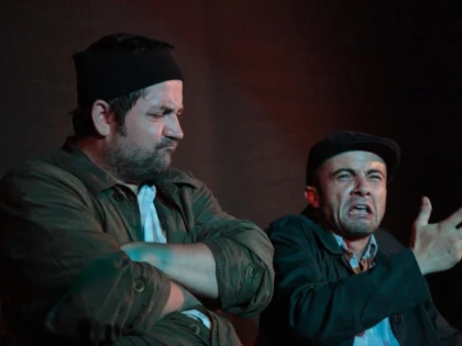 DOUĂ SPECTACOLE ÎN ACEEAȘI ZI, LA TEATRUL DE VARĂ ARAD