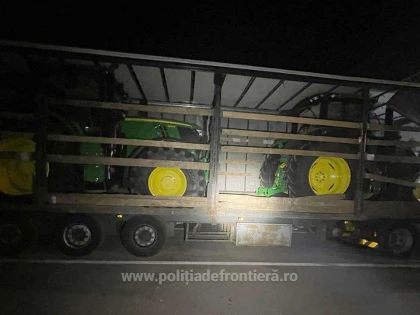 Două tractoare, estimate la peste 300.000 de euro, căutate de autorităţile italiene, găsite la Nădlac