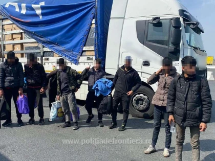 Douăzeci și unu de cetăţeni au încercat să treacă ilegal în ungaria, prin vama Nădlac