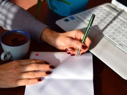 Dreptaci, stângaci sau ambidextru? Ce determină preferinţa pentru o anumită mână