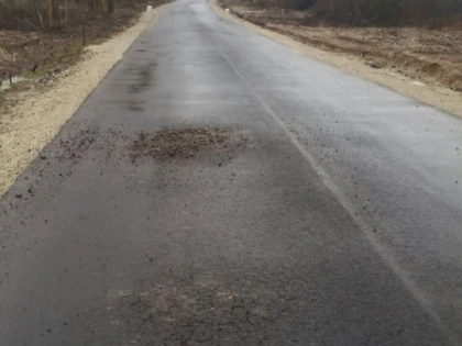 Drumul Hodiș - Bârsa e un adevărat pericol pentru șoferi