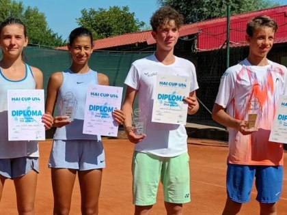 Duel arădean Fereștean - Mateaș, în finala feminină de dublu de la Hai Cup