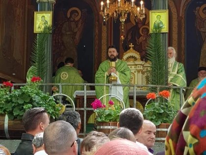 Duminica Floriilor la Mănăstirea Hodoş-Bodrog