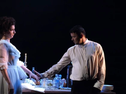 Duminica în familie, la teatru!