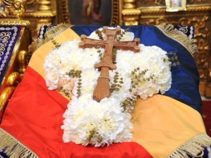 Duminica Sfintei Cruci. Răspunsul lui Dumnezeu împotriva răului