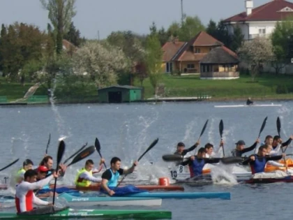 ECHIPA ROMÂNIEI DE CANOE SUSPENDATĂ PENTRU UN AN DIN TOATE COMPETIŢIILE