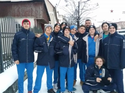 Echipele arădene de cadeţi au debutat cu dreptul la fileu