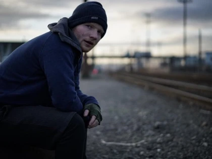 Ed Sheeran, acuzat de plagiat pentru melodia sa „Shape Of You”, s-a prezentat la tribunal