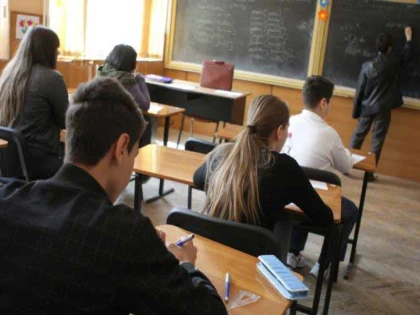 Educație cu burta goală. 10% dintre elevii de liceu se confruntă cu lipsa mâncării suficiente