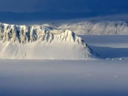 Efect devastator al încălzirii globale: Ultima banchiză intactă a Canadei s-a spart