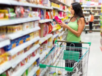 Efectele secetei se vor vedea la raft. Alimentele care se vor scumpi din toamnă