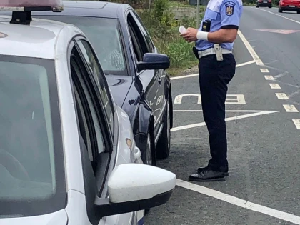 Efective mărite ale poliției rutiere pe drumurile din Arad, până joi