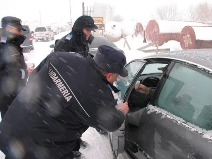 Efectivele MAI, pregătite să intervină în zonele aflate sub cod galben de ninsori și viscol
