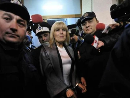 ELENA UDREA MAI STA 30 DE ZILE IN AREST, A DECIS INALTA CURTE