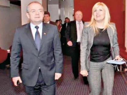 ELENA UDREA SI EMIL BOC AU PARTICIPAT LA FESTIVALUL VANATORII DE LA BATA