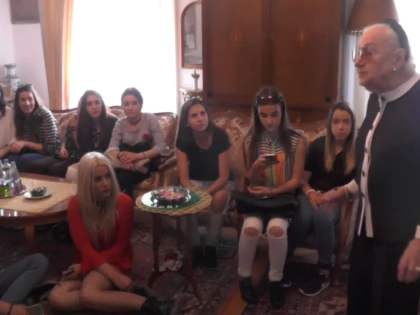 Elevi, în vizită la Centrul de Cercetare a Literaturii Argheziene din cadrul UVVG