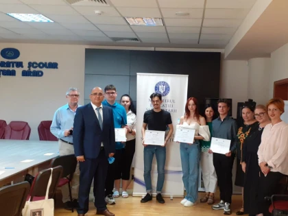 Elevii de 10 ai Aradului au fost premiați