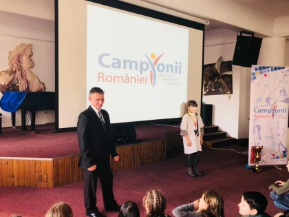 Elevii de la Liceul de Arte s-au întâlnit cu doi campioni