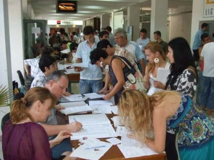 ELEVII NEREPARTIZAȚI LA LICEU ÎN PRIMA ETAPĂ MAI AU MÂINE O ȘANSĂ