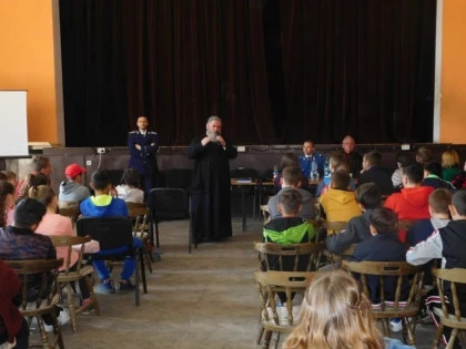 Elevii Școlii Gimnaziale din Șimand, prezenți la două seminarii educativ-preventive