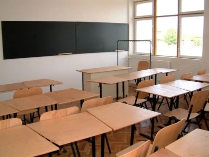 ELEVII SI PRESCOLARII SE INTORC DE LUNI LA CURSURI. CAND VOR LUA DIN NOU VACANTA