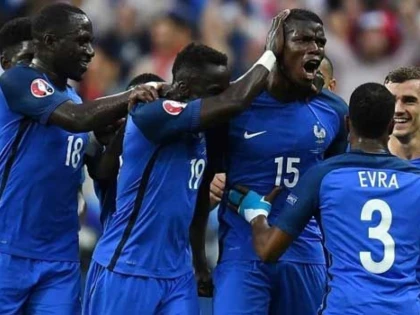 EURO 2016: FRANŢA A SPULBERAT ISLANDA ŞI E ÎN CAREUL DE AŞI