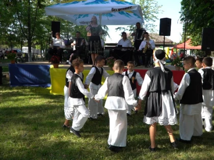 Eveniment dedicat producătorilor locali, desfășurat în localitatea Șimand, Județul Arad