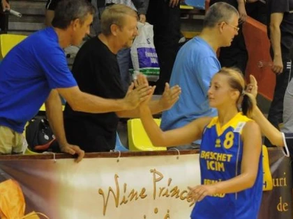 EXCLUSIV: EX-ARADEANCA ANITA MESZAROS A SEMNAT TOT IN FRANTA, CU LIMOGES ABC