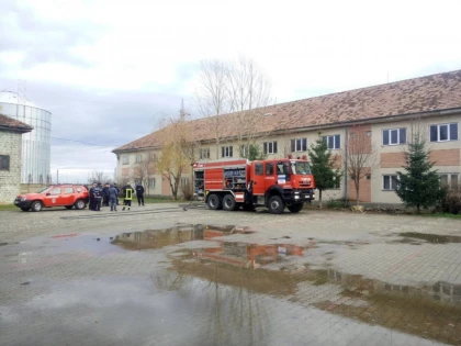 Exercițiu de intervenție PSI la arhiva Jandarmeriei Arad
