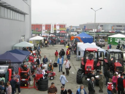 Expo Arad a găzduit în acest weekend expoziția auto Transport-Ar