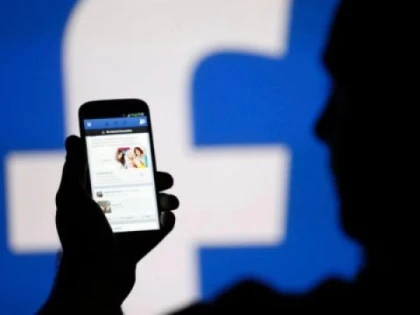 Facebook transcrie conversațiile audio ale utilizatorilor