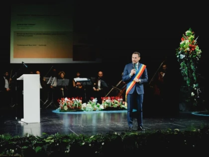 Falcă folosește Centenarul Marii Uniri în scopuri electorale