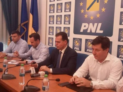 Falcă îi minte pe PNL-işti. Orban, folosit în lupta internă din PNL Arad