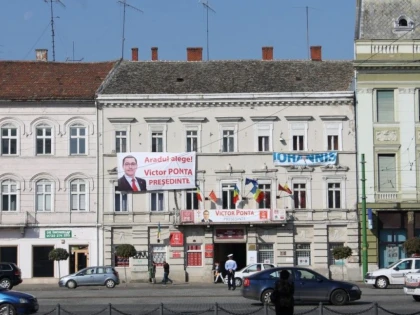 FALCA NU MAI VREA BANNERE PE SEDIUL PSD